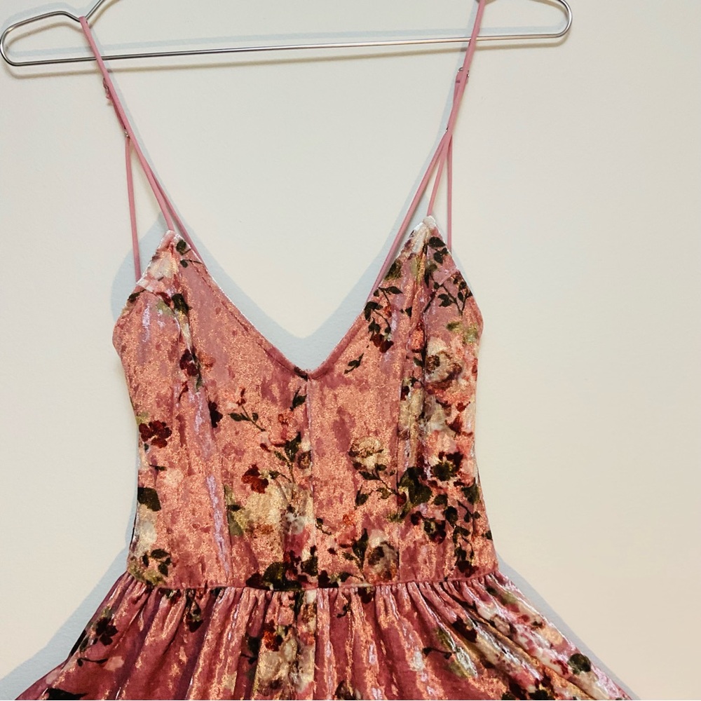 PacSun LA Hearts pink crushed velvet floral print strappy rompe Size Small. - Picture 4 of 11